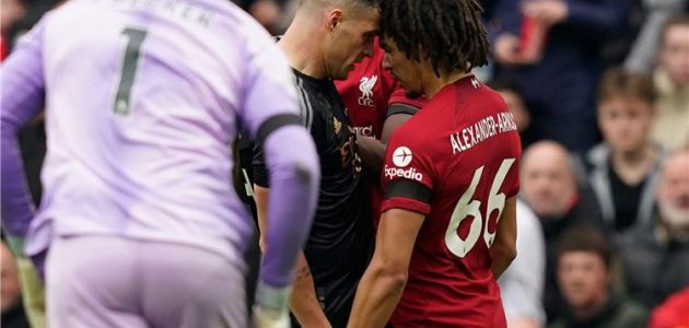 أرنولد يعلق على مشادته مع تشاكا ويصرّح: كانت لدينا فرصة للفوز أمام آرسنال